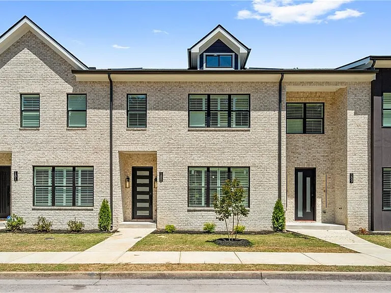 185 Brush Creek Ct — Photo 2