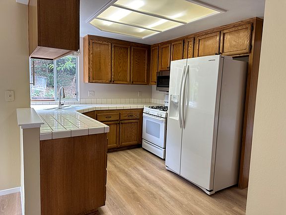 4th image of 256 Paddlewheel Dr