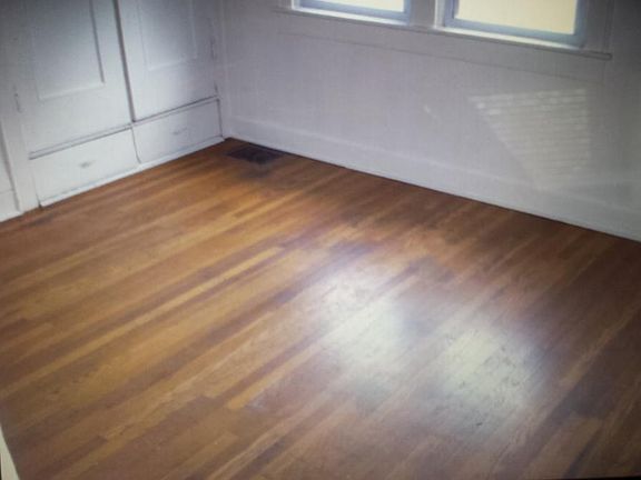 5th image of 3541 Winthrop Ave