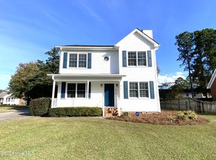 1610 Paramore Dr, Greenville, NC 27858