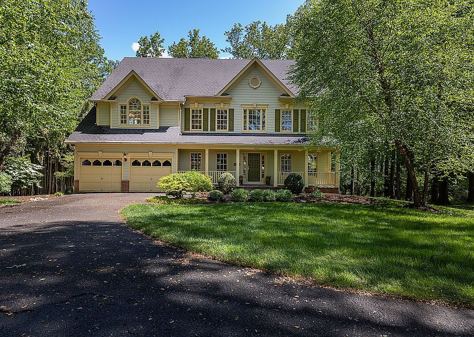 1st image of 9018 Dellwood Dr