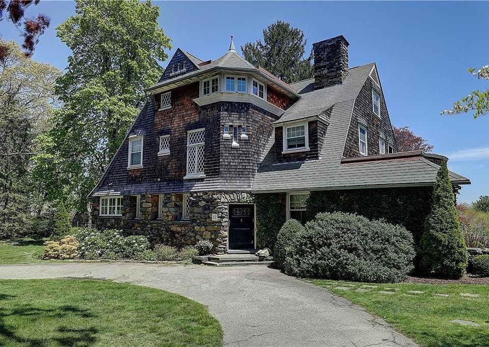 22 Spencer Ave, Warwick, RI 02818 Zillow