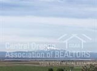 300 SW Highland Ln, Culver, OR 97734