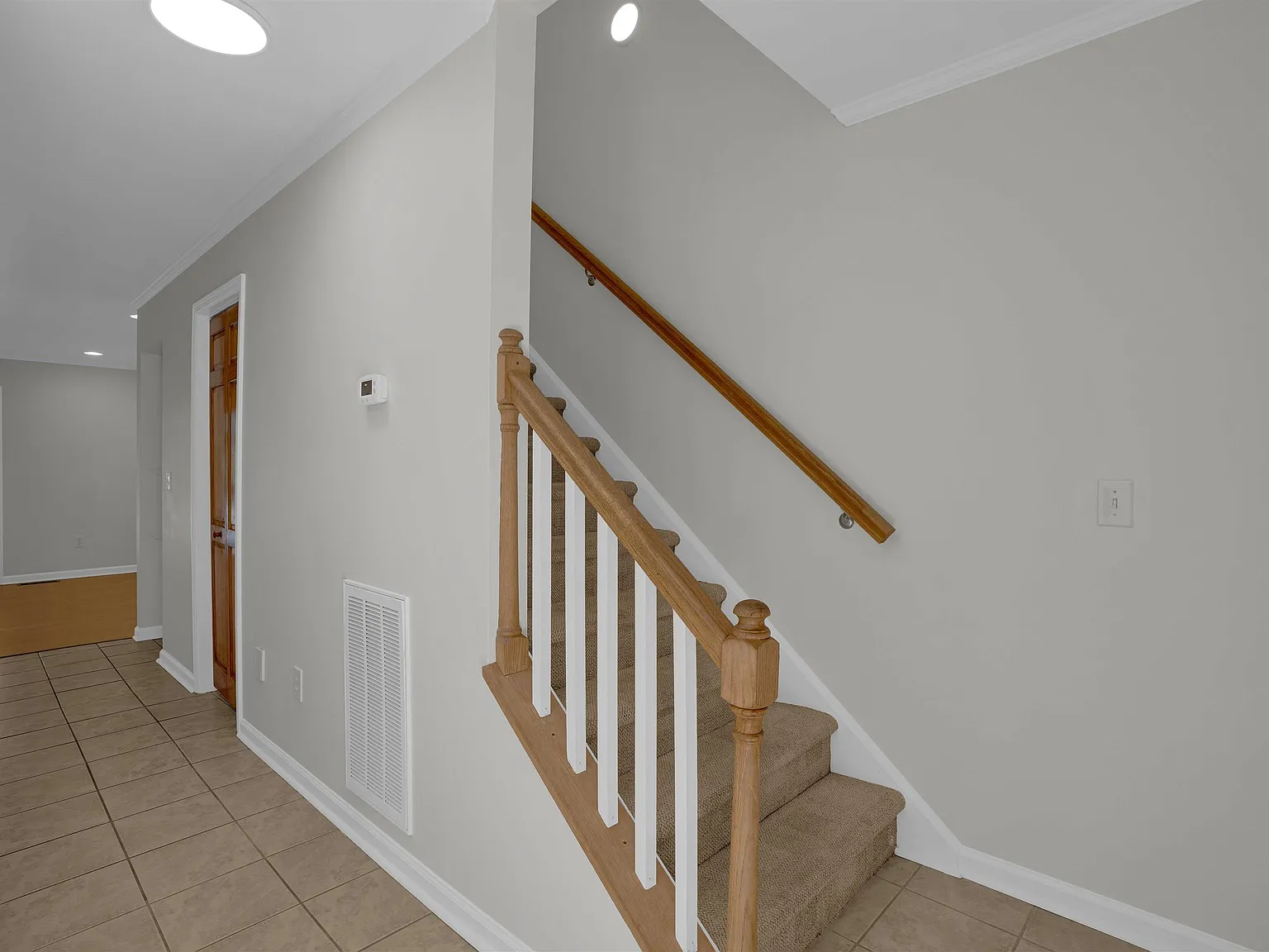 3 bed, 1345 sqft, $1,975 — Photo 4