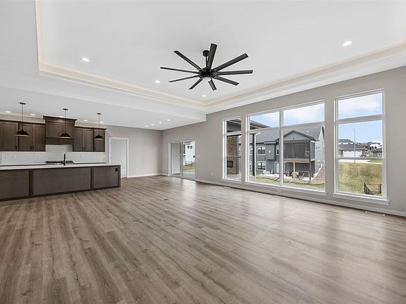 5th image of 620 Rock Ridge Rd