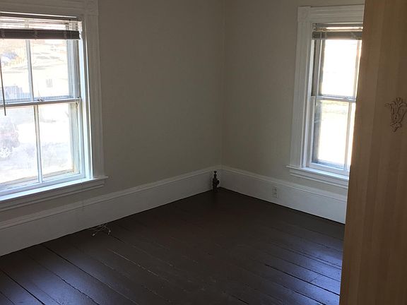 5th image of 11 Sea Ave APT D