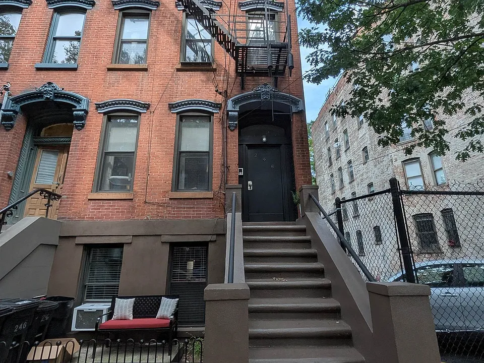 246 5th St #JC