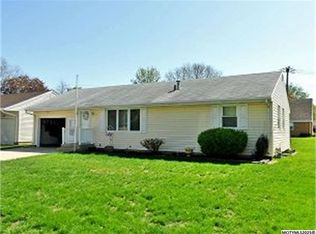 2211 S Madison Ave, Mason City, IA 50401