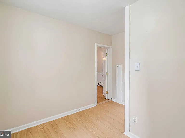 481 Gerhard St #1 — Photo 18