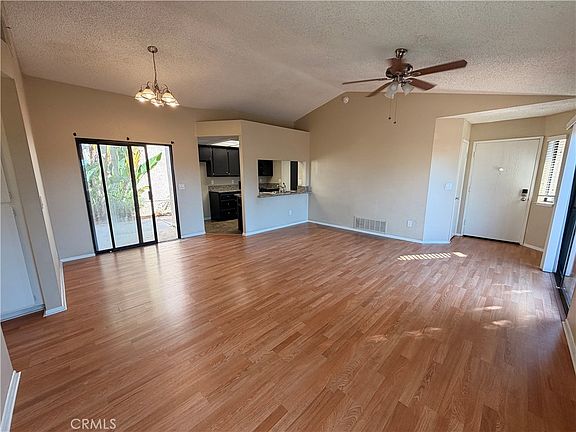 5th image of 27800 Hillpointe Dr
