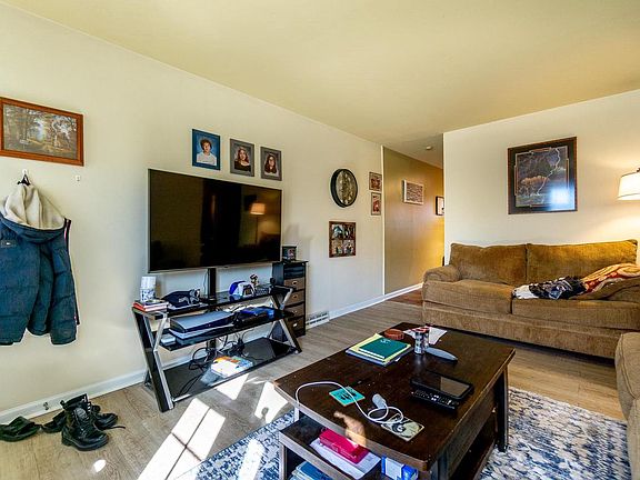 5th image of 815-817 Sweeney Road