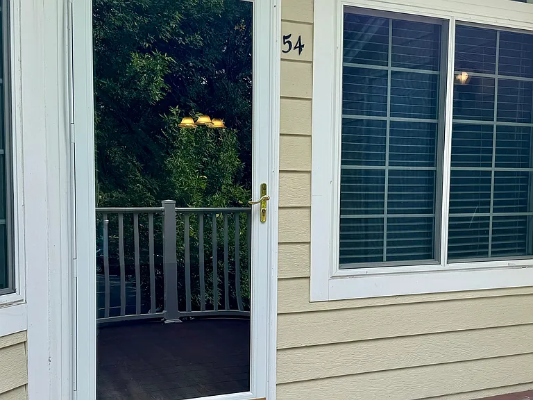 54 Wentworth Rd — Photo 1