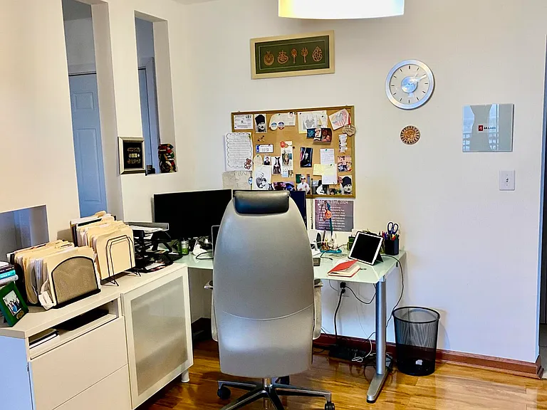 1750 NE 191st St #600 — Photo 34