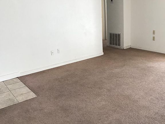 4th image of 665 E Malone St #665