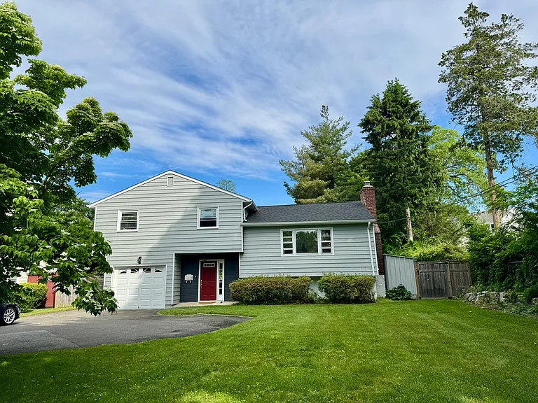 441 Boston Post Rd — Photo 1