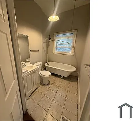 1044 Sparks St SW — Photo 4