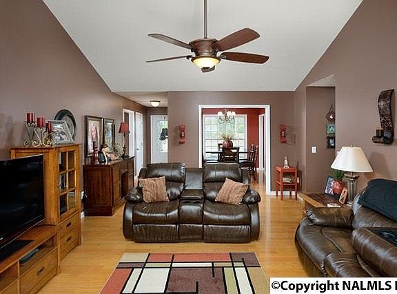 5th image of 70 Blue Heron Dr