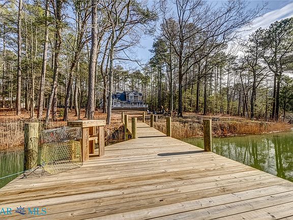 2nd image of 185 Neumans Rd