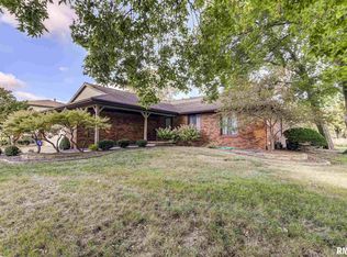 3005 Winterwood Dr, Springfield, IL 62704