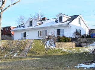76 Twin Lake Dr, Onsted, MI 49265