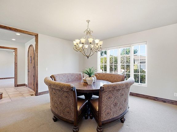 5th image of 1548 W Woodsview Ln
