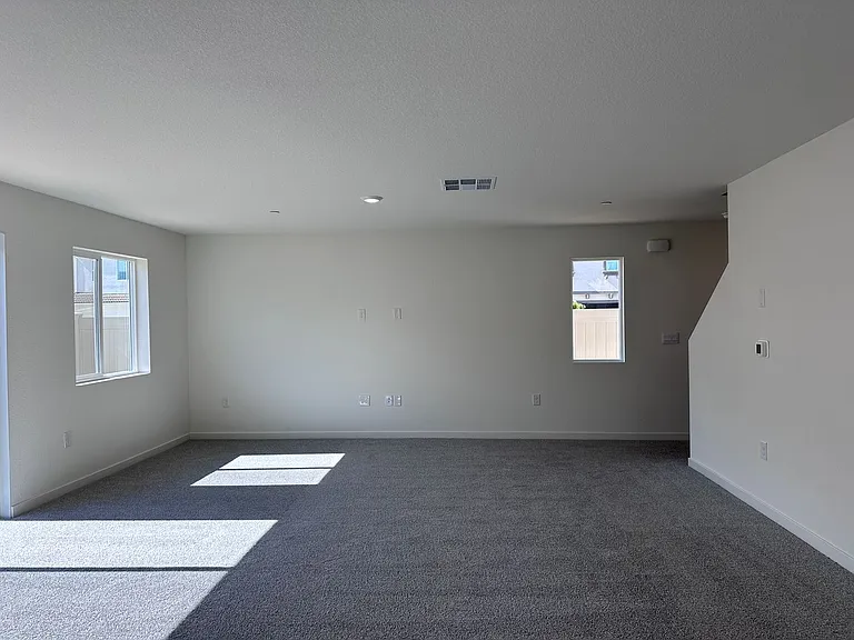 7760 Forestdale Way — Photo 3