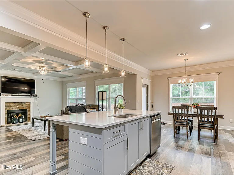 5055 Huntley Trl — Photo 14
