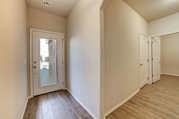 2420 W Imperial Ct — Photo 12