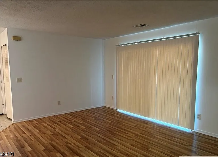 2513 Lighthouse Ln — Photo 2