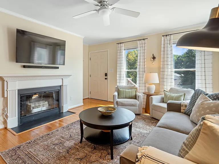 4233 Timberwood Dr — Photo 13