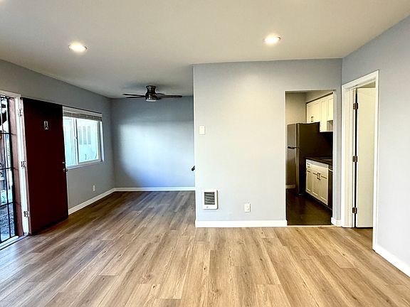 5th image of 391 Molino Ave #A