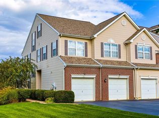 5253 Dartmouth Dr, Macungie, PA 18062