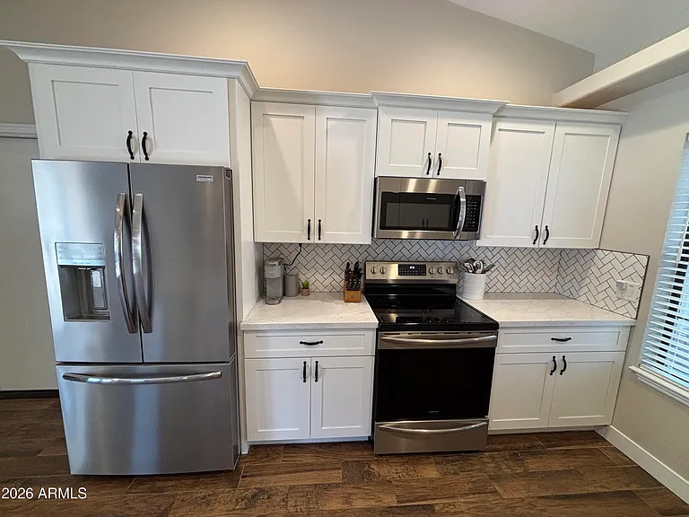 2041 E Marquette Dr — Photo 26