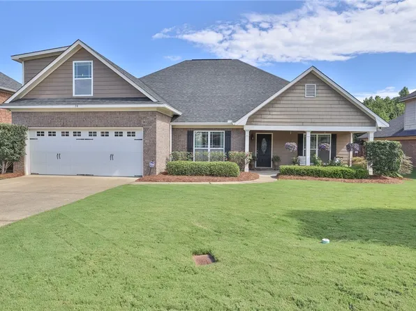 24 Maggy Ct, Phenix City, AL 36867