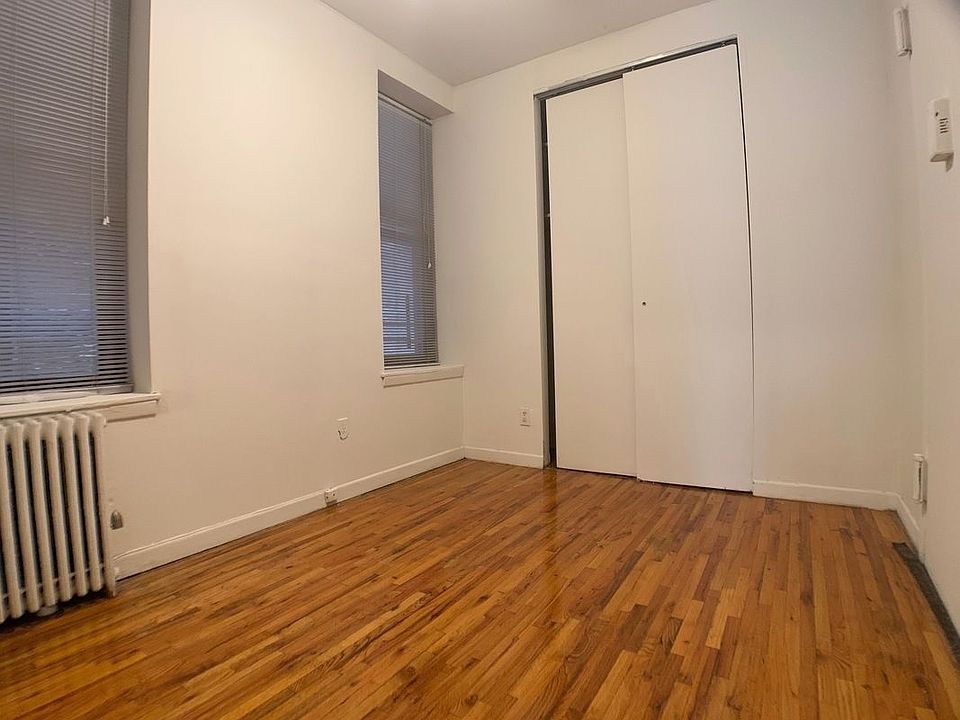 2nd image of 242 E 77th St #2E