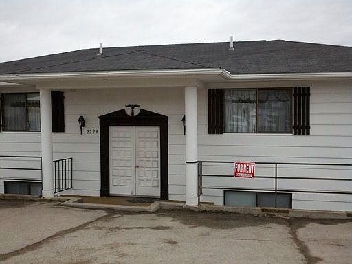 1st image of 2228 E Foothills Dr APT 1