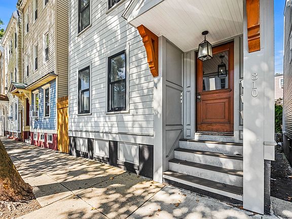 4th image of 310 Chelsea St