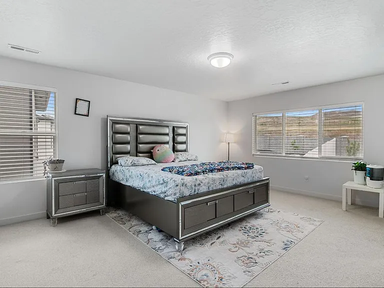 2613 N Snowberry Dr — Photo 4