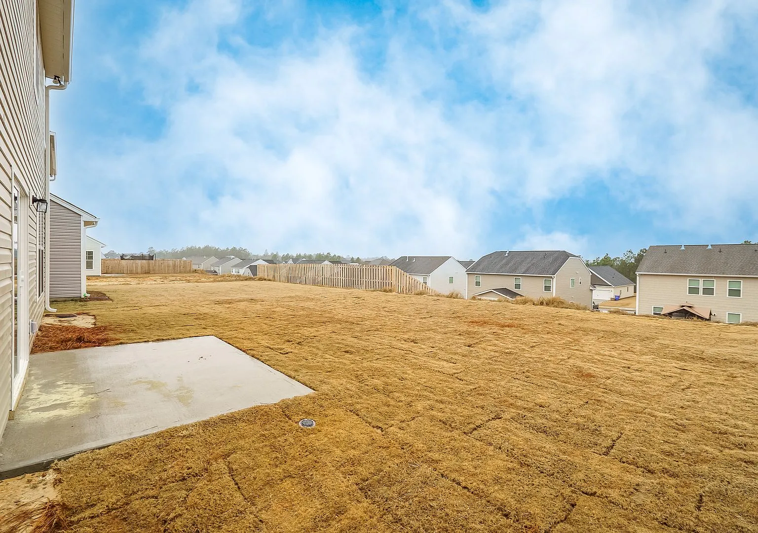 Welcome Home To Clairbourne Estates One Month Free Rent Offer — Photo 3