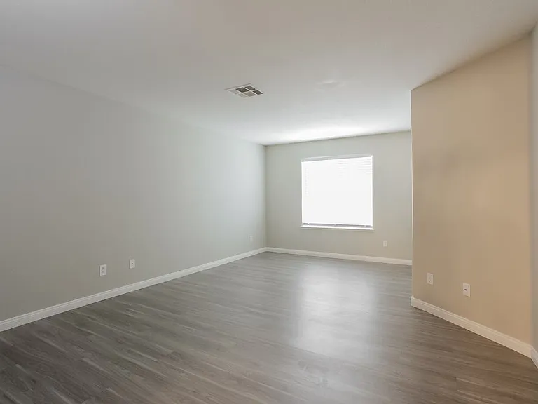 7332 Backstretch Ave — Photo 8