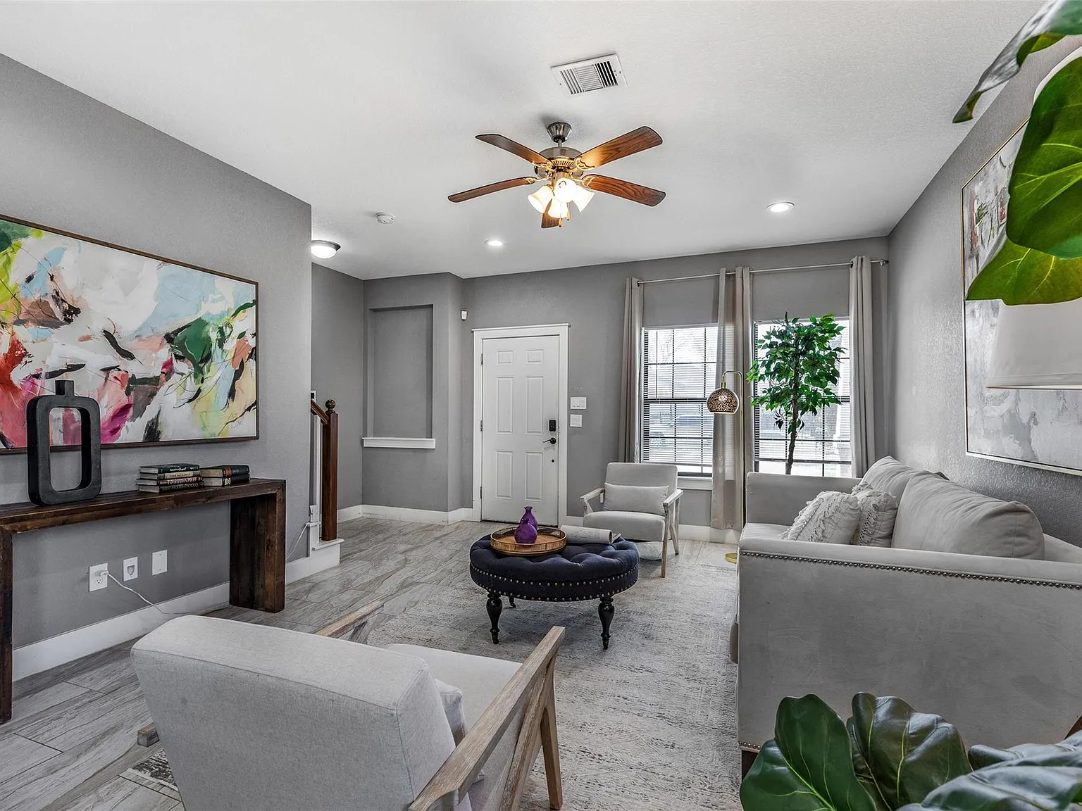 3 bed, 2.5 bath, 2750 sqft, $1,800 — Photo 4