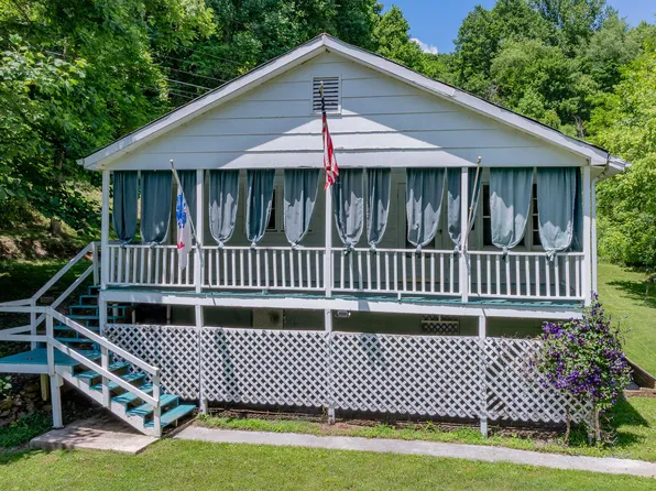 1380 Allison Gap Rd, Saltville, VA 24370