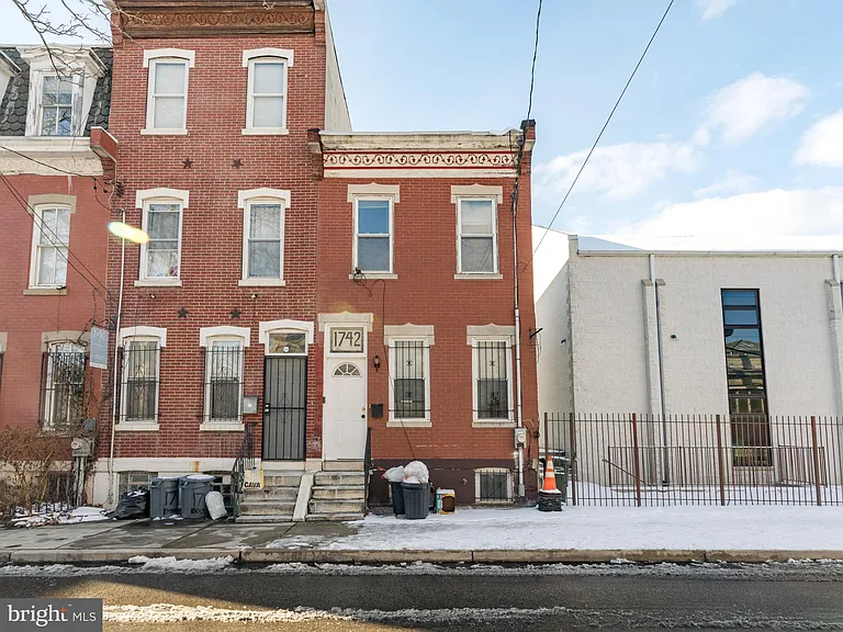1742 N Bouvier St — Photo 18