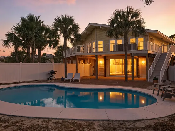 417 Cobia Dr, Fort Walton Beach, FL 32548