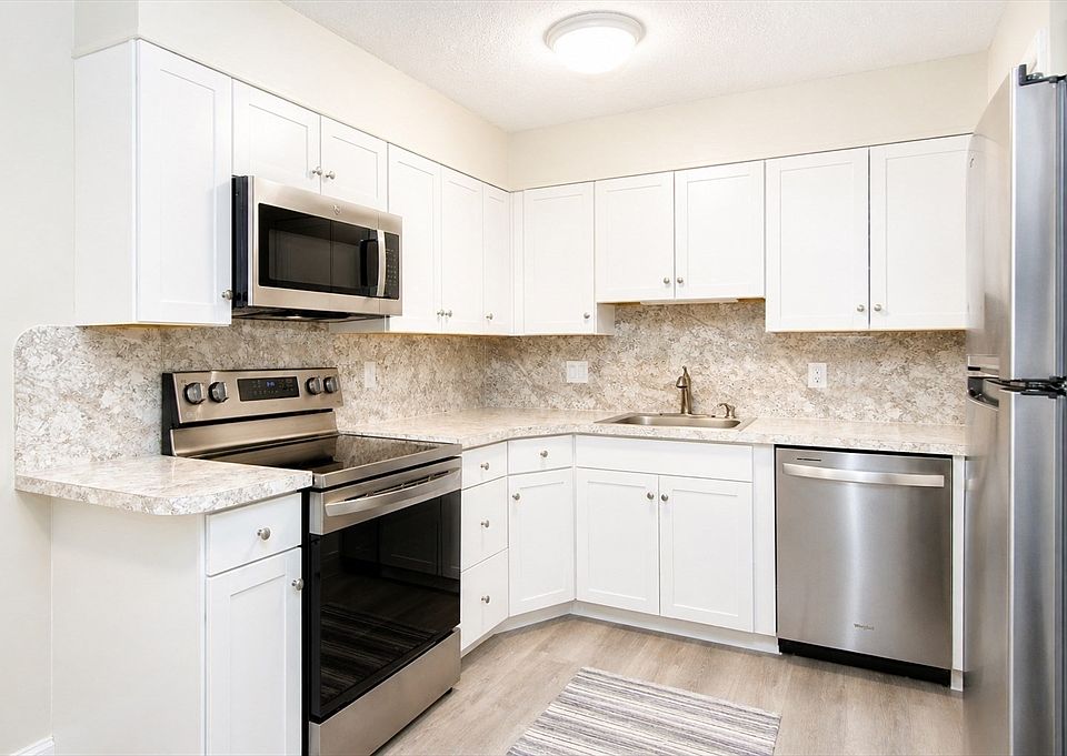 1st image of 7 Chapel Hill Dr APT 7