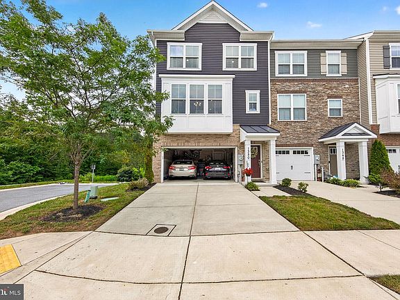 3rd image of 1350 Hawk Hollow Dr