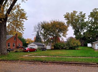 320 E Seward St, Ripon, WI 54971