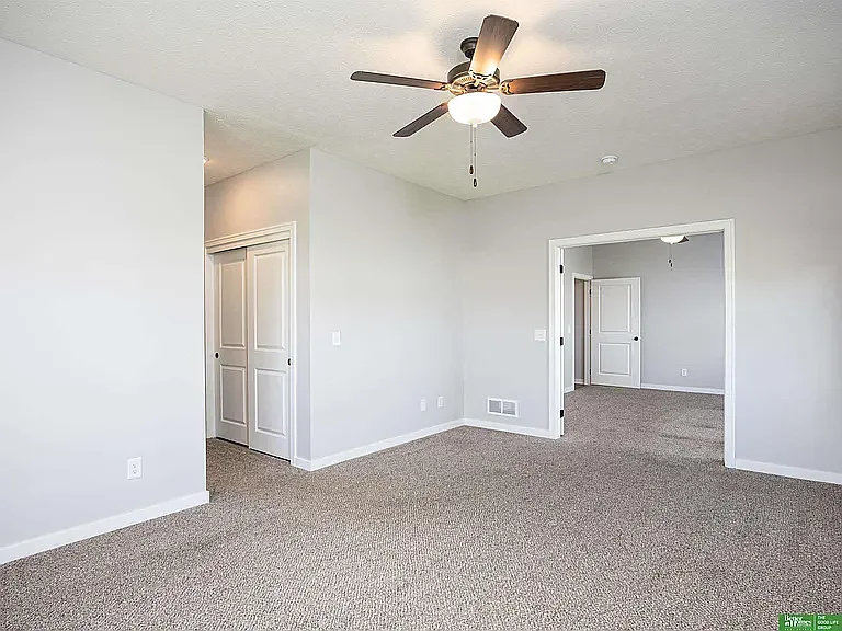 6531 S 208th Ave — Photo 25