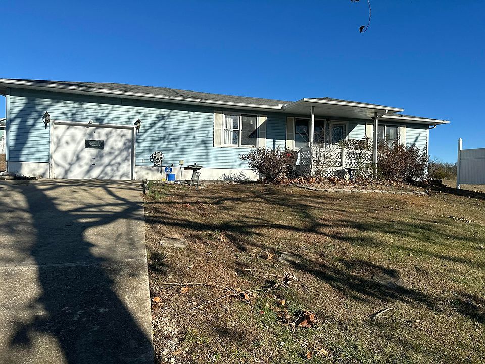 1st image of 1128 Bear Den Cove