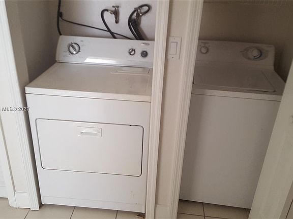 4th image of 2650 SE 16th Ter Unit 103